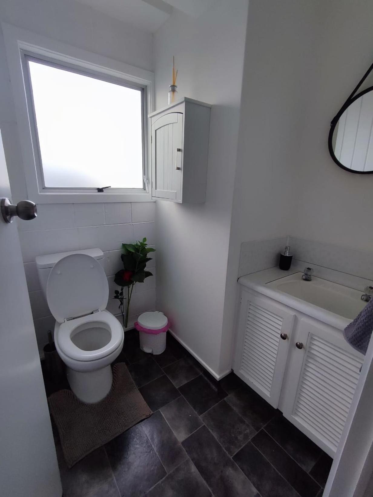Home With Sea Views New Plymouth Exterior foto